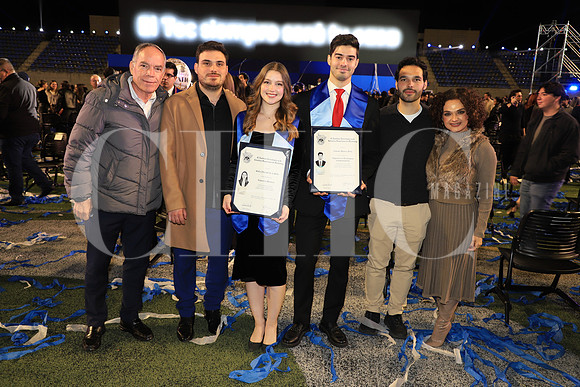 Roberto Quezada, Roberto Quezada, Sofia Quezada, Valente Alvarez, Carlos Quezada y Gretel de la Peña (2)