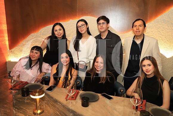 Myrna Osuna, Paola Sanchez, Alejandra Ahumada, Myrna Gomez, Mónica Ramírez, Montserrat Sanchez, Eduardo Osuna y Manuel Osuna (1)