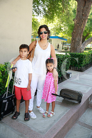 Jaime Canales, Rosy Salazar de Canales y Roby Canales