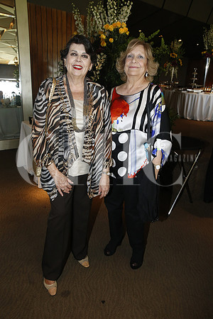 Adriana Salinas de Coindreau y Catalina Coindreau