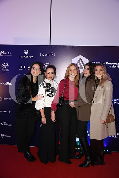 Ale Bueno, Carla Villarreal, Nancy Quiroga, Rebeca Andonie y Cordelia Bueno  (2)