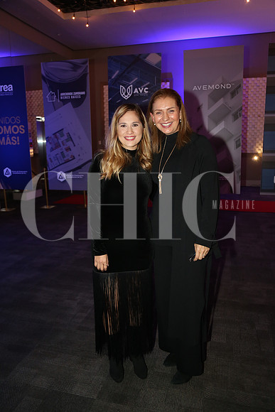 Lorena Esquivel y Gabriela Bueno de Melo