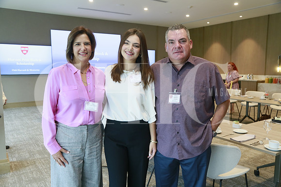 Ana Elias Calles, María José Otero y Jorge Mario Otero