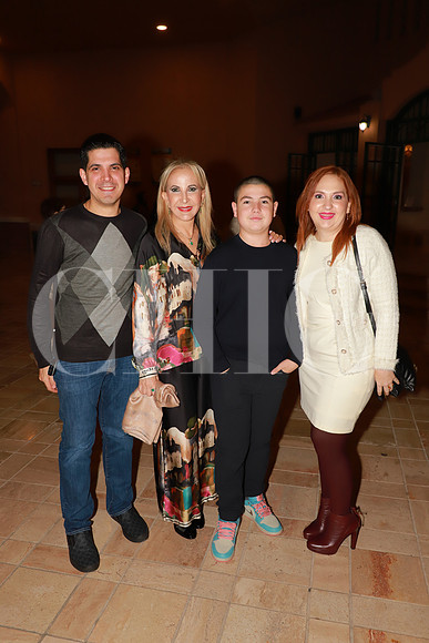 José Carlos de Hoyos, Lourdes Gonzalez, Eugenio Marquez y Ana de Hoyos 1