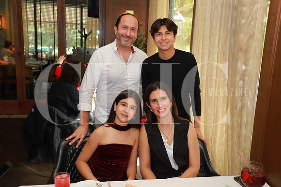 Oscar Zavala, Oscar Zavala, Roberta Zavala y Daniela Ortiz Mena 3