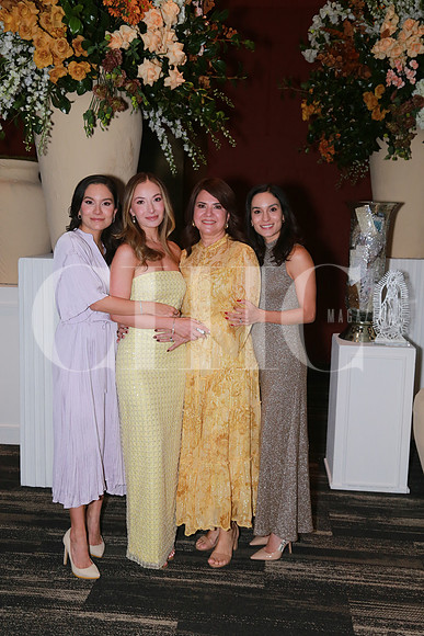 Cynthia Lozano, Mariana Lozano, Cynthia Valdez de Lozano y Andrea Lozano (4)