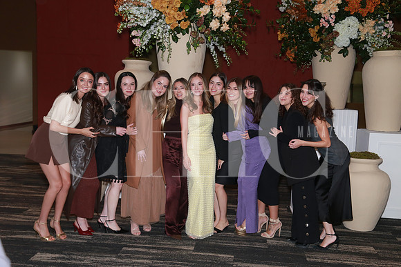 Mariana Lozano y amigas