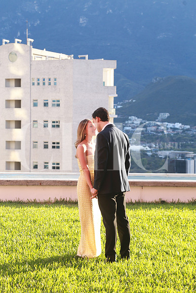 Mariana Lozano y Adrián Ferrara