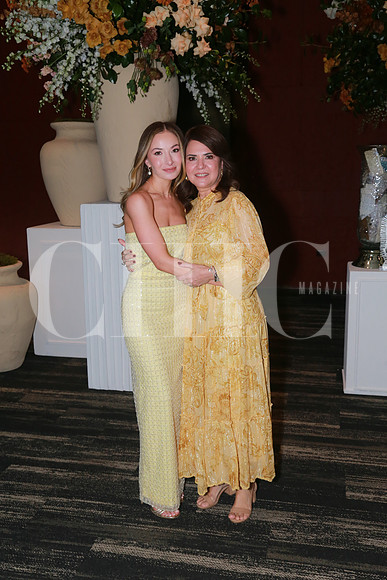 Mariana Lozano y Cynthia Valdez de Lozano (2)