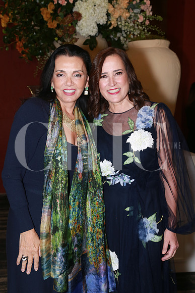Mónica Galván de Morton y Yolanda Saro de Ferrara