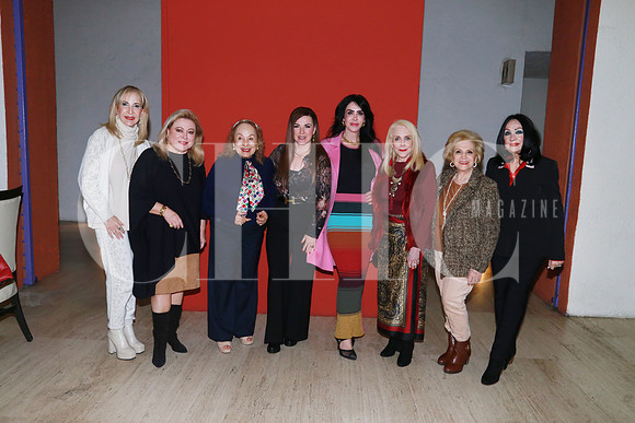 Lulú González, Marina Benavides, Aurora Cantú de Cagnasso, Marlene Dávila, Martha de Ruiz, Tey González, Sandra Santos yTere González de Robles (2)