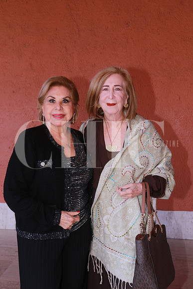 Marianela Leal de González y Rosy Adel (2)