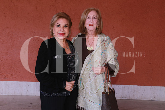 Marianela Leal de González y Rosy Adel