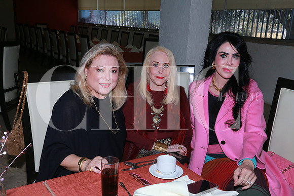 Marina Benavides, Tey González y Martha de Ruiz