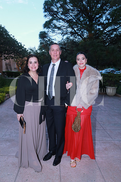 Lucia de Serrato, Jorge Serrato y Paloma Serrato (2)