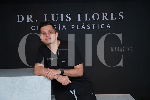 Doctor Luis Flores 40