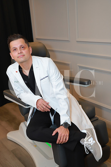 Doctor Luis Flores 37
