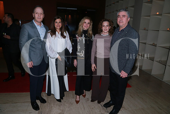 Mario Martínez, Ana Isabel Martínez, Cecilia Flores, Mayra Flores y Manuel Garza (2)