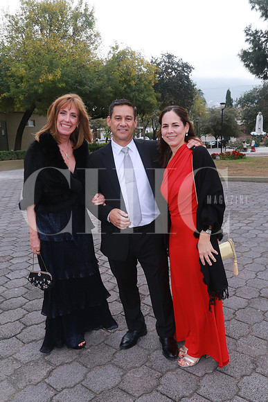 Magaly Meyer, Mauricio Guzmán y Gabriela Guzmán (2)