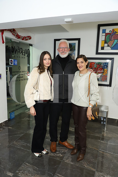 Raquel Pozas, Roberto Pozas y Adriana de Pozas 1