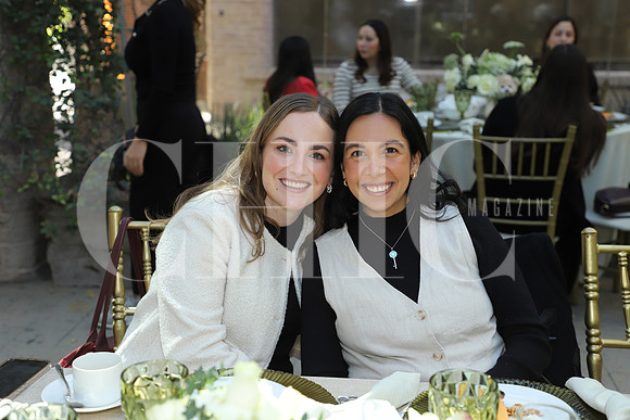 Almudena Jardon y Mariana Juárez 1
