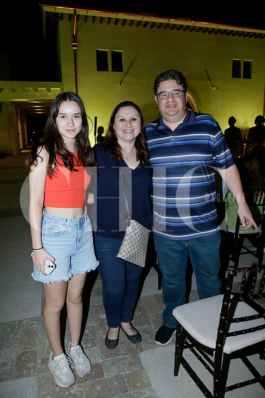 Sara Garza, Mónica Castillo de Garza y Jesús Garza (2)