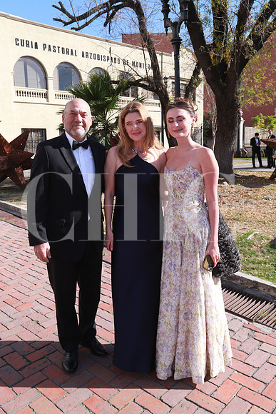 Eduardo Garza, Gabriela Matar y Constanza Lacheras (3)