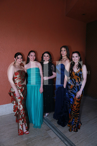 Monserrat Urias, Sofia Moreno, Ana Luisa Rodríguez, Isabel González y Macrina Treviño (2)