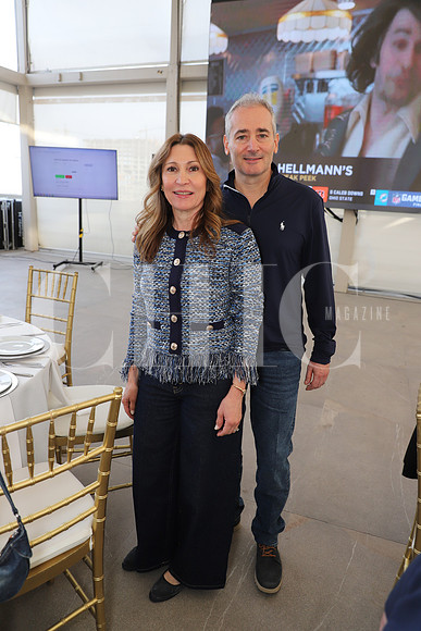 Diana de González y Ruperto González 1