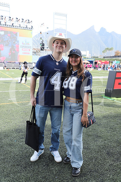 Iker López y Dayna Oyervides1