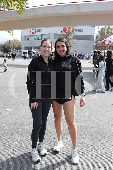 Alejandra Mesta y Regina Trujillo 0