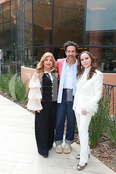 Claudia Chavez, Alejandro Carlin y Vero Batiz 2