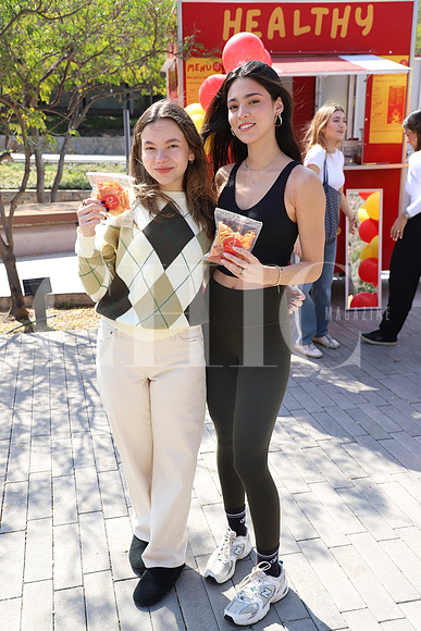 Olga Cantu y Marisol Gonzalez 6