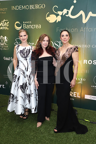 Karina Mata, Ana de la Fuente y Ale de León 2