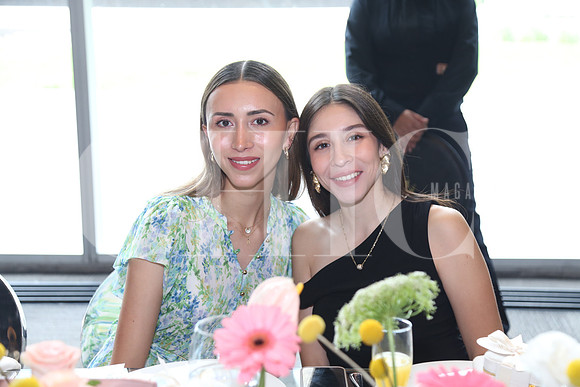 Diana Monrroy y Joseline Torres