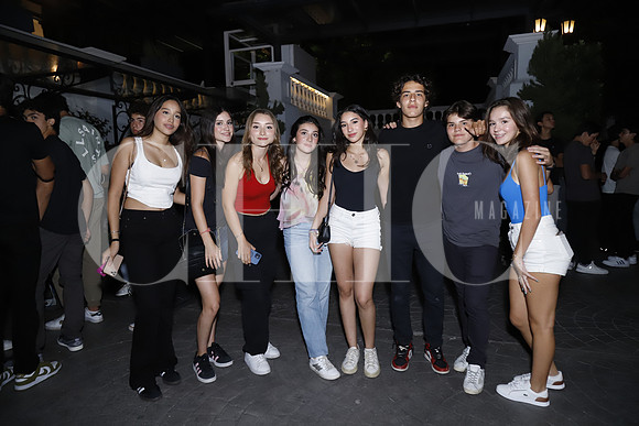 Ashley Fernández, Paula González, Lucía Fernández, Elena Vargas, Fabiola Armendáiz, Juan Carlos Saldaña, Mario Cruz y Fer Cárdenas