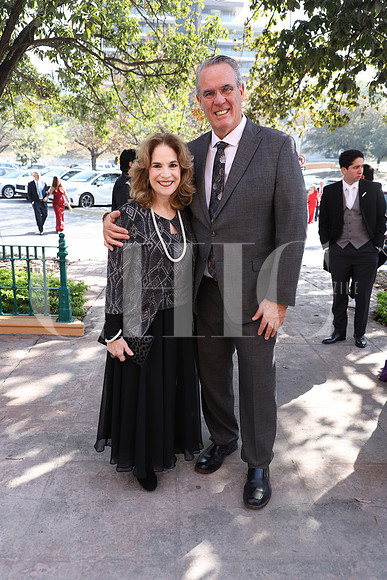 Tere Villarreal de Dillon y Roberto Dillon 0