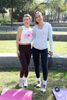 Andrea Denigris y Victoria Cue 1