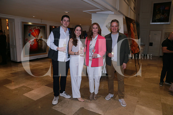 Pato Escalante, Mariana Sada, Carmen Siller de Escalante y Oscar Escalante (2)