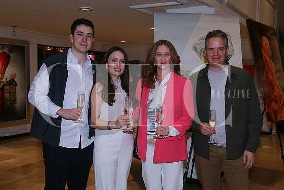 Pato Escalante, Mariana Sada, Carmen Siller de Escalante y Oscar Escalante