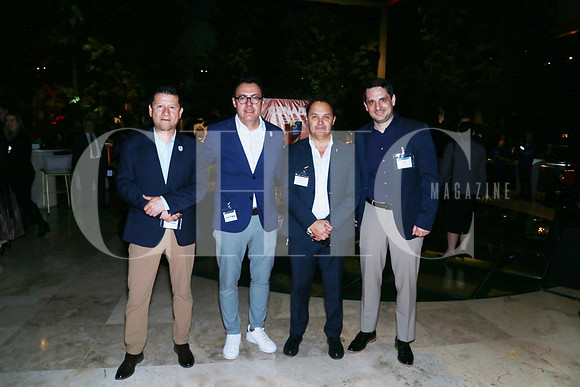 Julio Valdés, César Arrellano, Alejandro Hutt y Thomas M. Hogg (2)