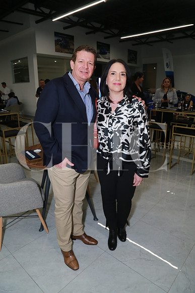 Diego Munguia y Gabriela Burquez (3)