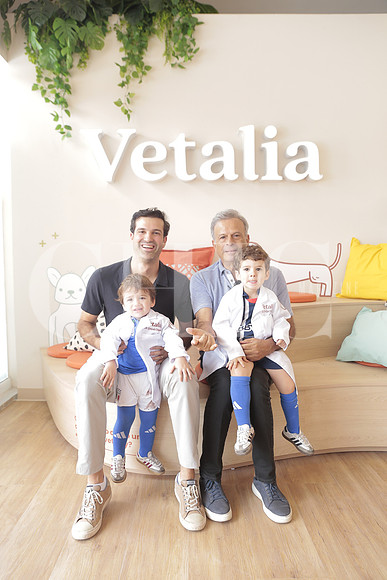 Felipe Delgado, Felipe Delgado, Gonzalo Delgado y Felipe Delgado 7