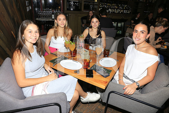 Sophie Alanis, Alana Veiga, Camila Adame e Isabella Freig 2