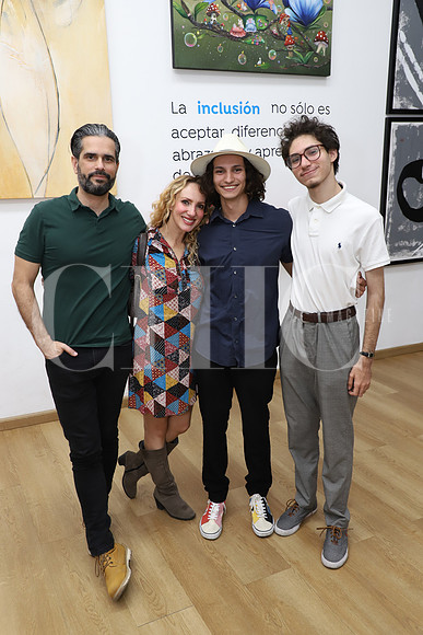 Eugenio Guzman, Ludivina Velarde, Mariano Fons y Alejandro Fons 5