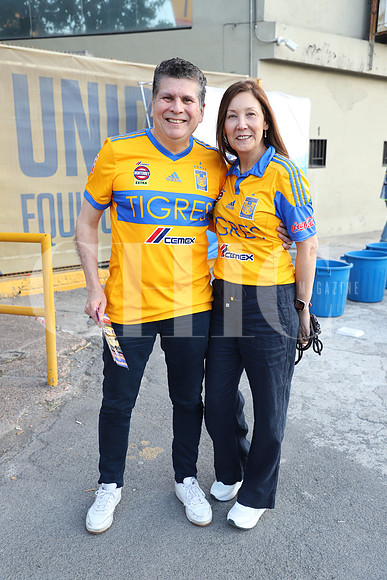Carlos González e Ivonne de González 1