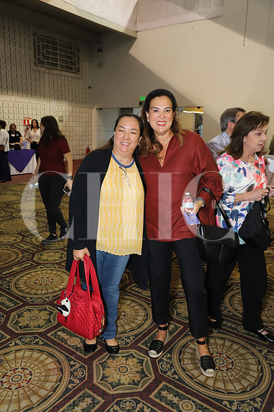 Ana Cecila Canton y Gabriela Farias 0