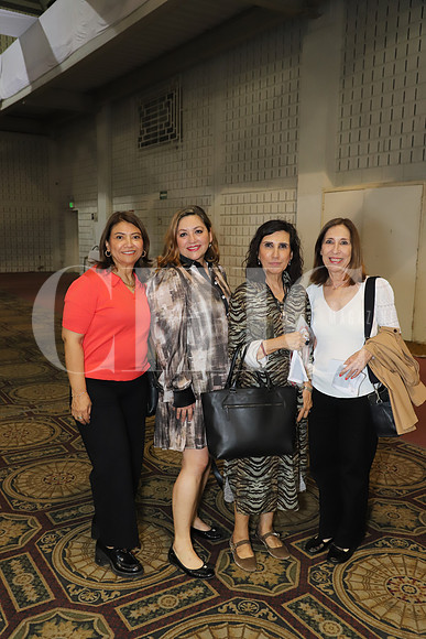 Sandra Duarte, Verónica Chapa, Josefina Garza y Luly Treviño1