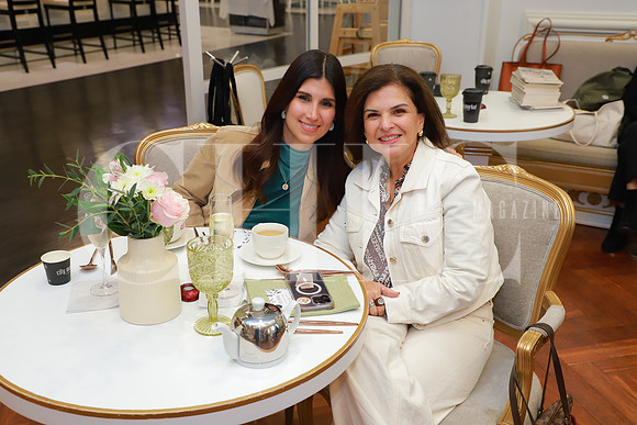 Claudia Sada y Claudia Lutherot 1