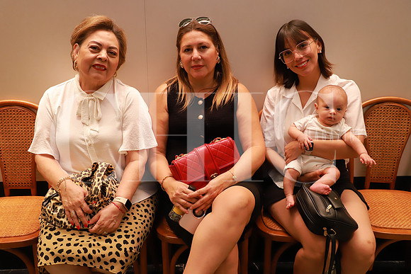 Silvia Cavazos, Isabel García, Jacqueline Velazquez y Gael Espinosa 6